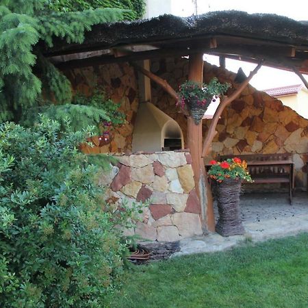 Hotel Agro Relax Nowodwor Exterior foto